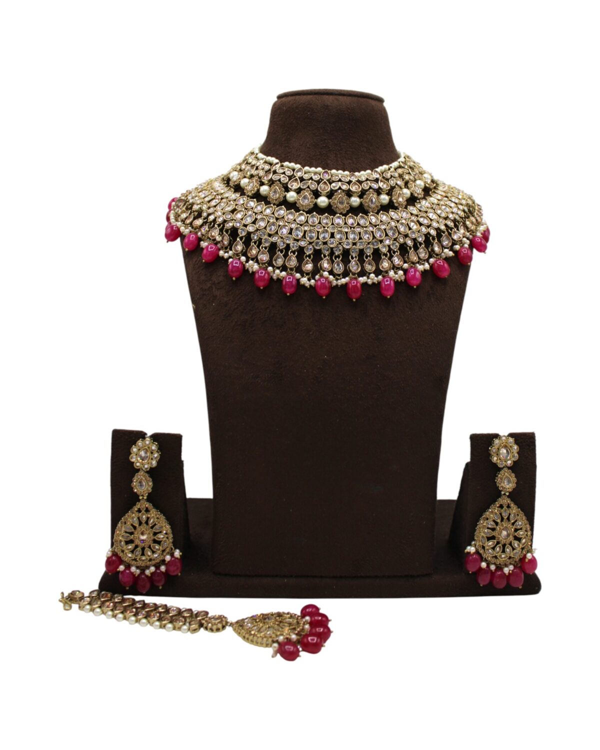 Elegant Traditional Jewelry Set with Ruby Accents