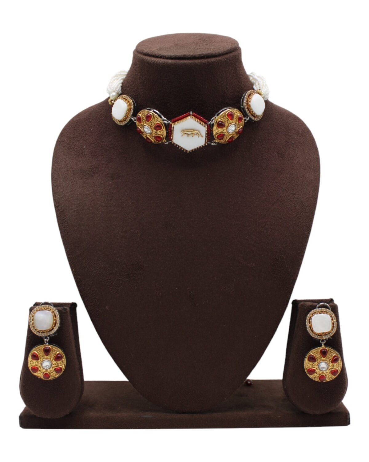 Elegant Traditional Jewelry Set with Red and White Accents