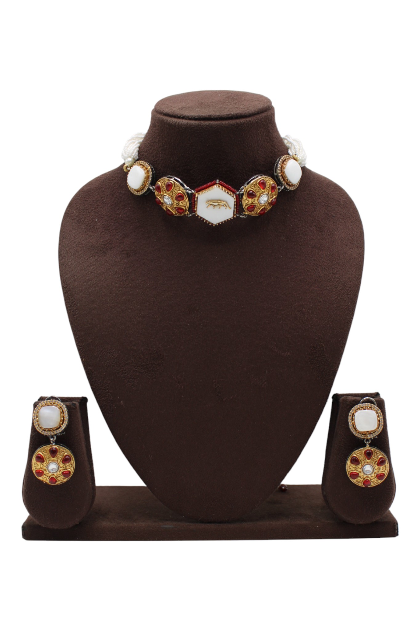 Elegant Traditional Jewelry Set with Red and White Accents