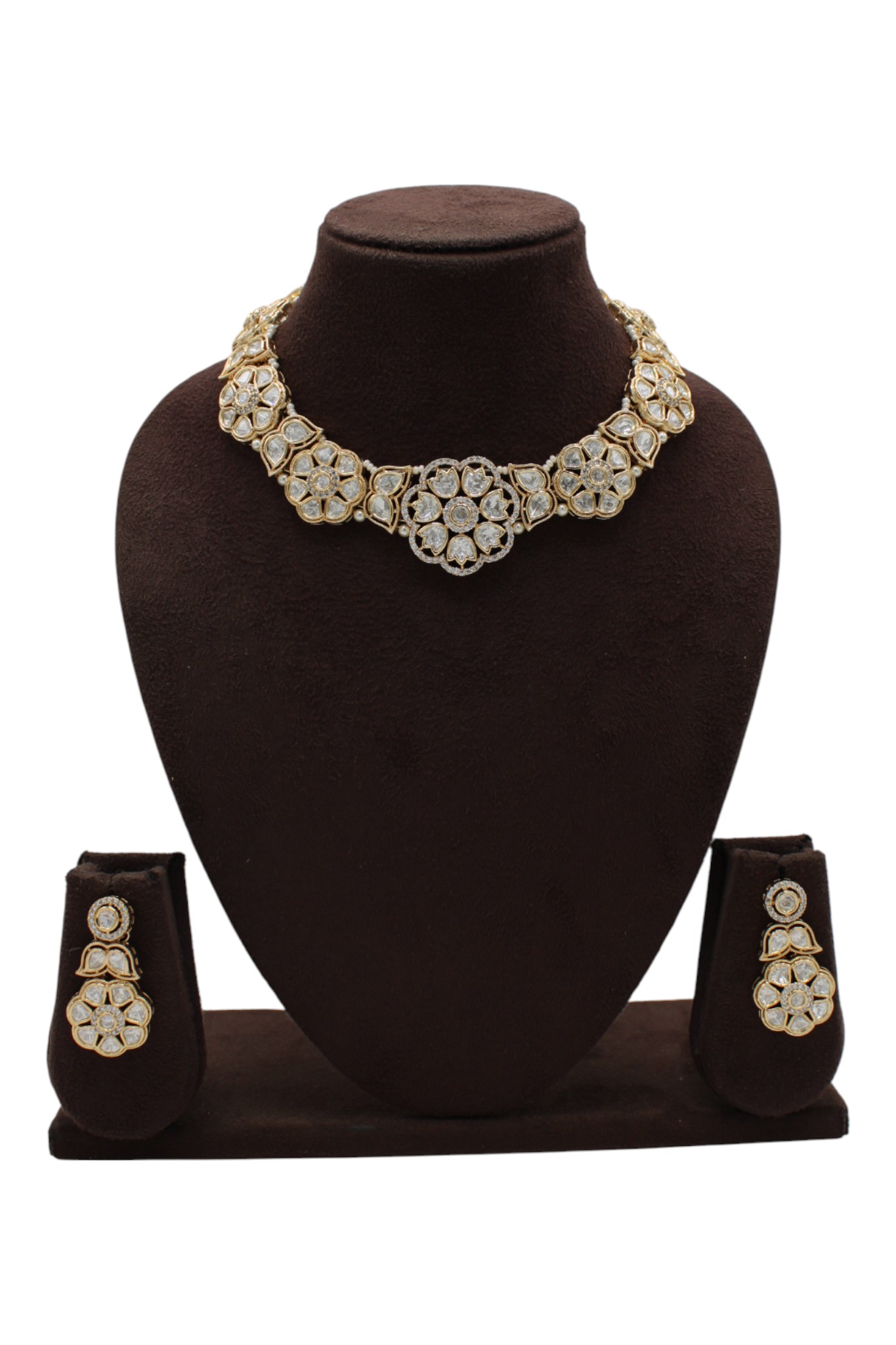 Elegant Gold and Diamond Floral Jewelry Set