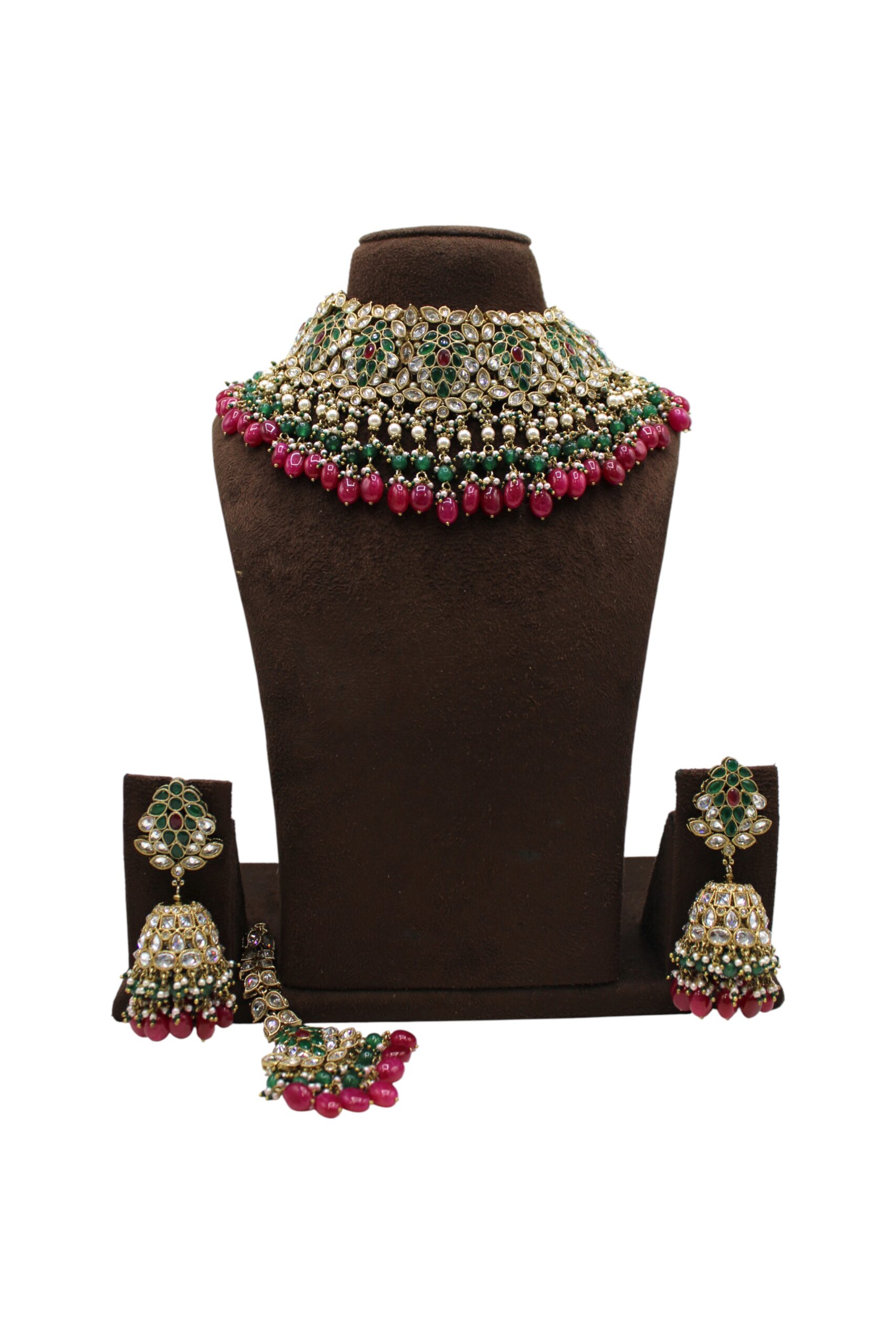 Elegant Traditional Indian Jewelry Set with Emerald and Ruby Accents