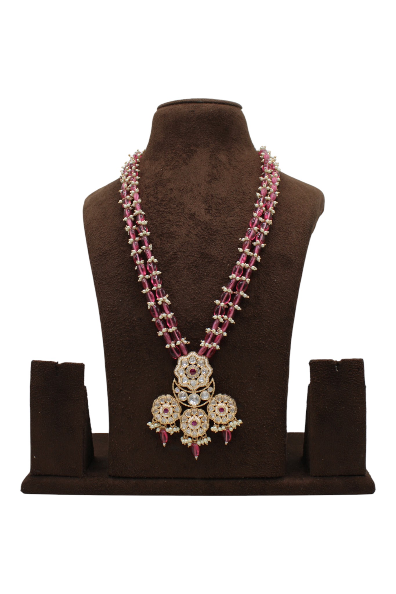 Elegant Traditional Necklace with Floral Motifs and Pink Accents