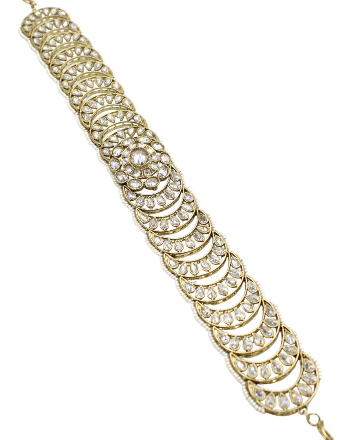 Elegant Gold and Pearl Statement Bracelet
