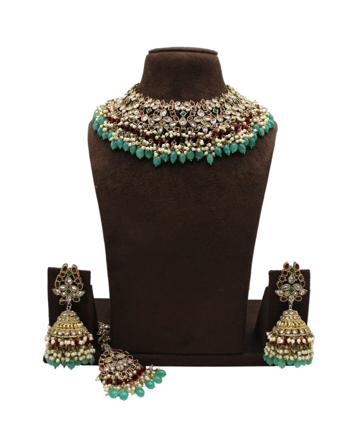 Elegant Traditional Jewelry Set with Turquoise Accents