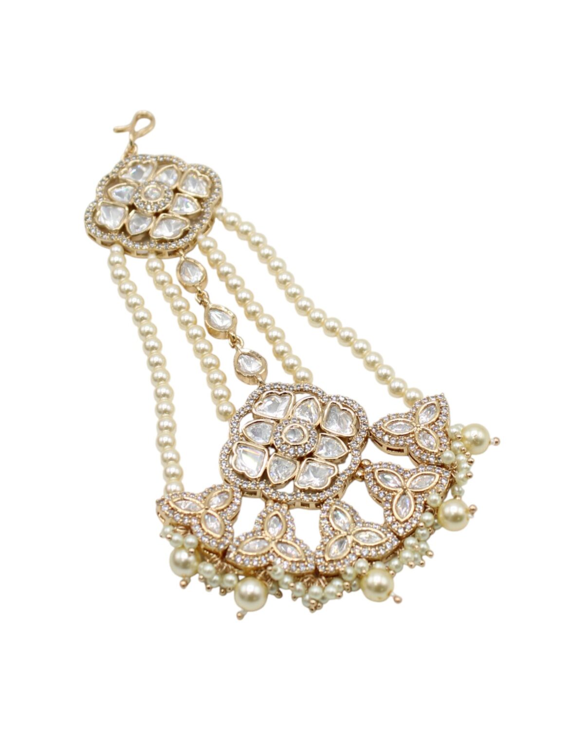 Elegant Pearl and Diamond-Studded Jewelry Piece