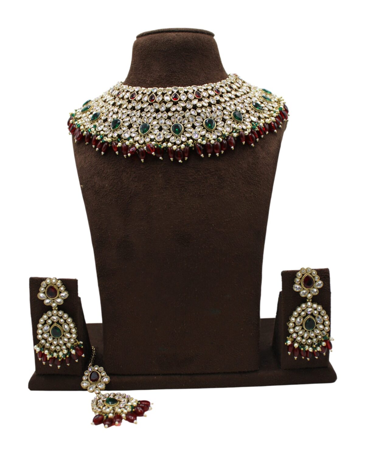 Elegant Traditional Indian Jewelry Set with Emerald and Ruby Accents