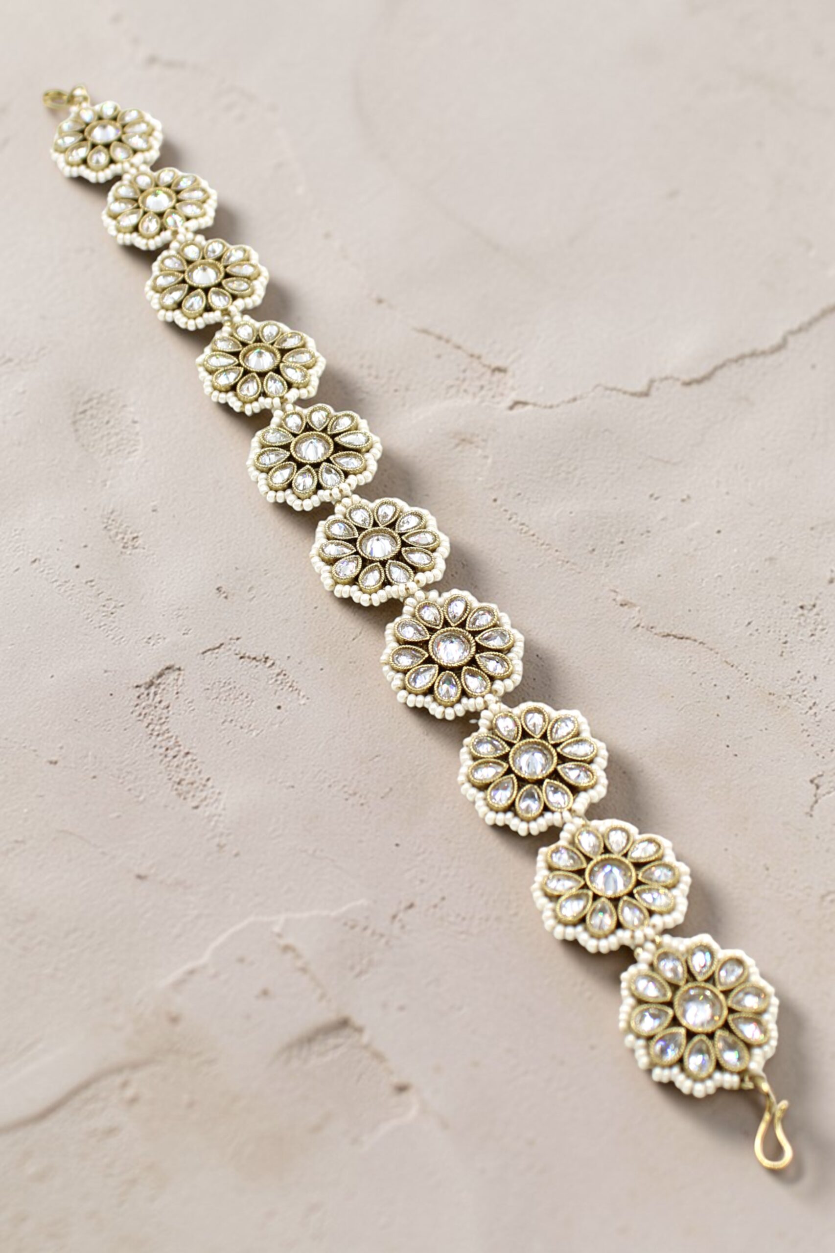 Elegant Floral Design Bracelet with Gemstone Accents - Image 2