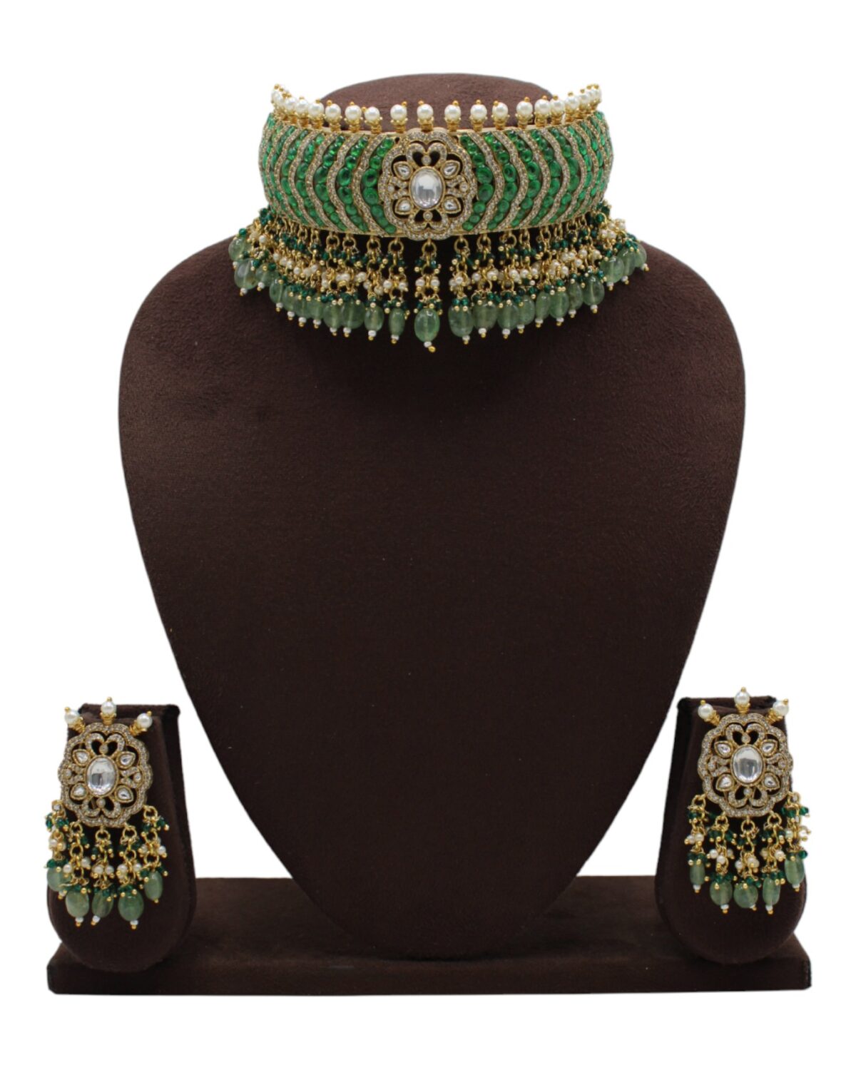 Elegant Green and Gold Jewelry Set with Choker and Earrings