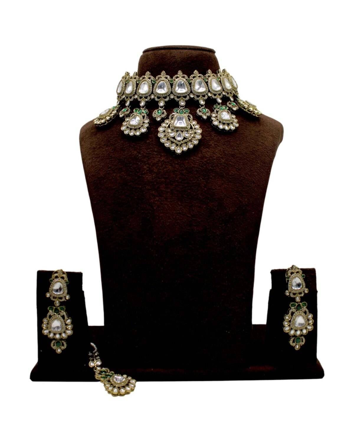 Elegant Traditional Jewelry Set Display