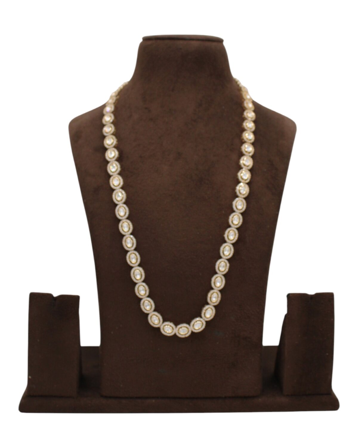 Elegant Pearl Necklace Displayed on a Velvet Stand