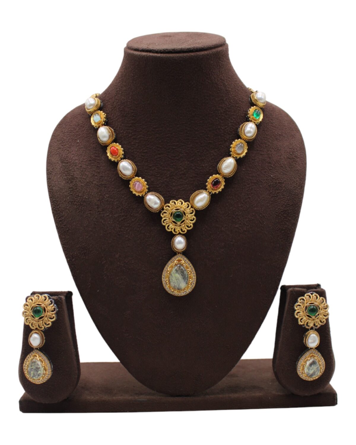 Elegant Pearl and Gemstone Necklace Set