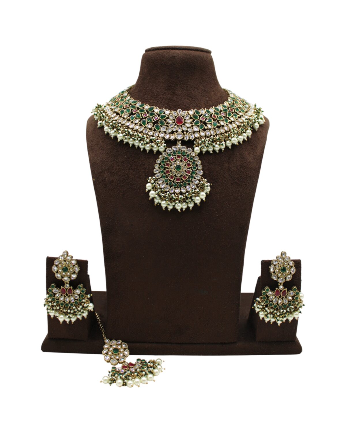 Elegant Traditional Indian Jewelry Set with Intricate Design