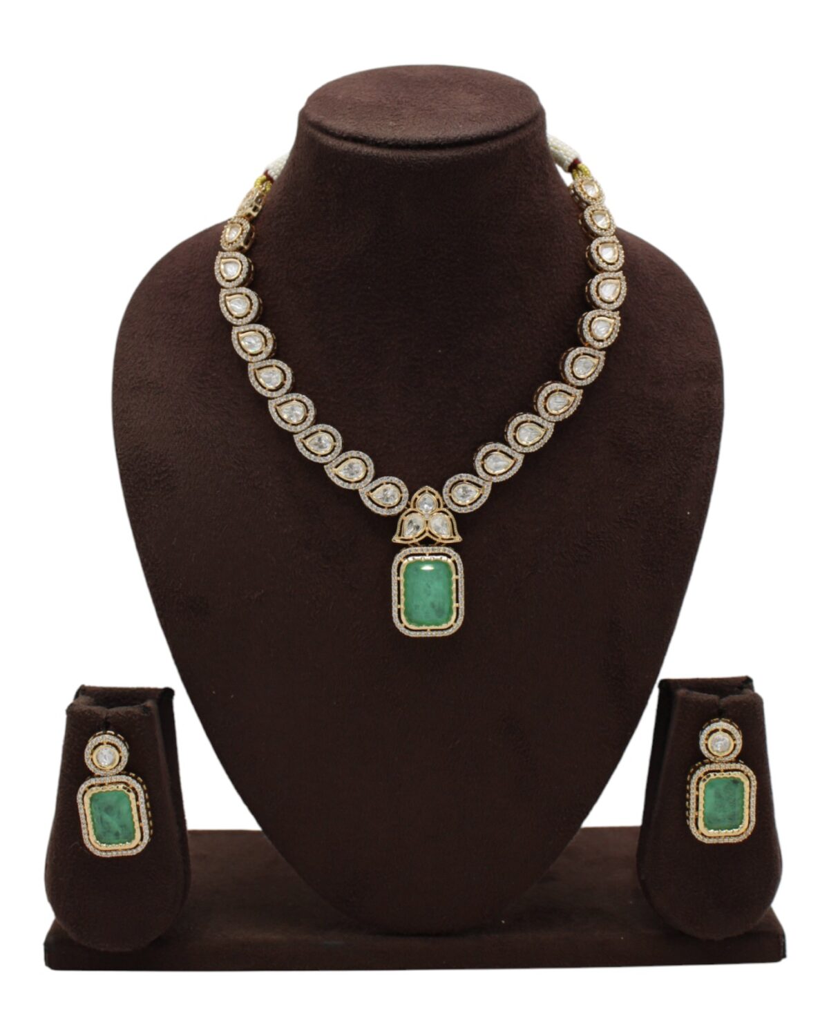 Elegant Emerald and Diamond Jewelry Set