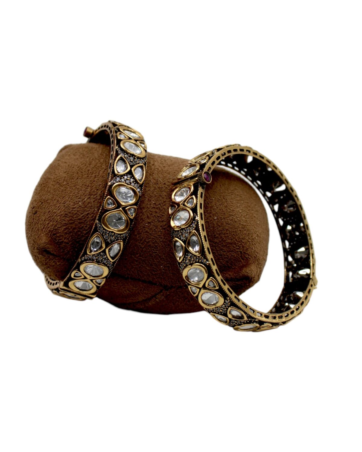 Elegant Antique-Style Bangles with Intricate Stone Detailing