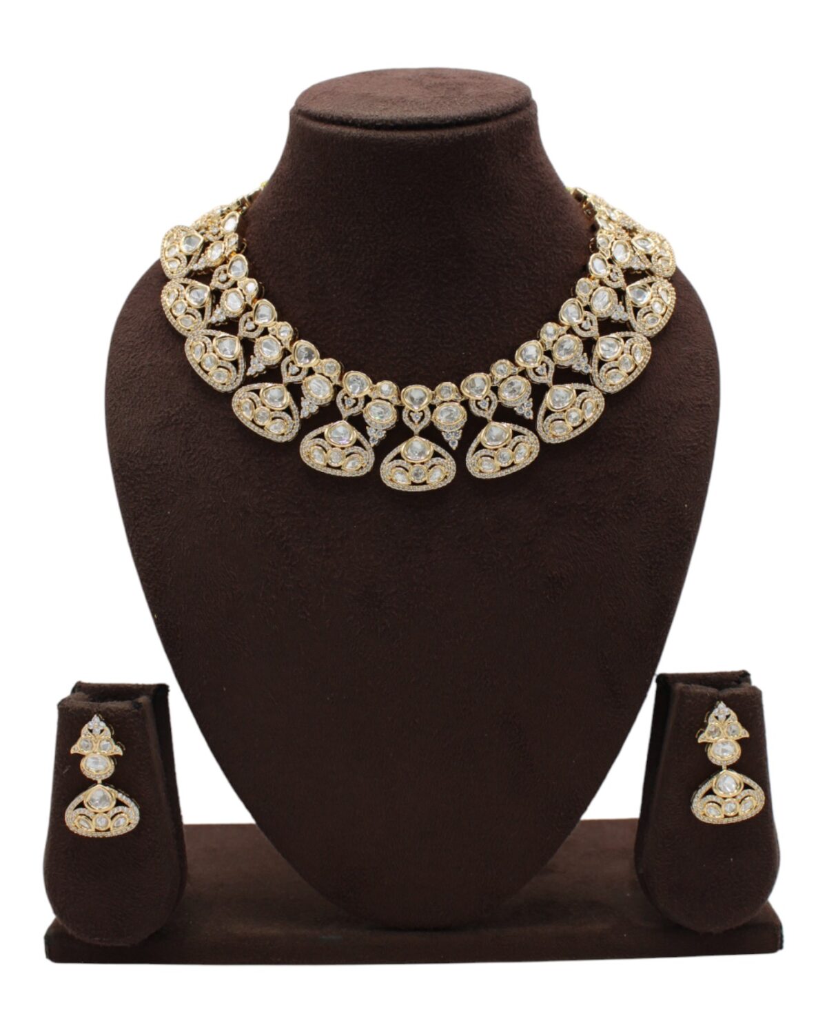 Elegant Gold and Diamond Necklace Set