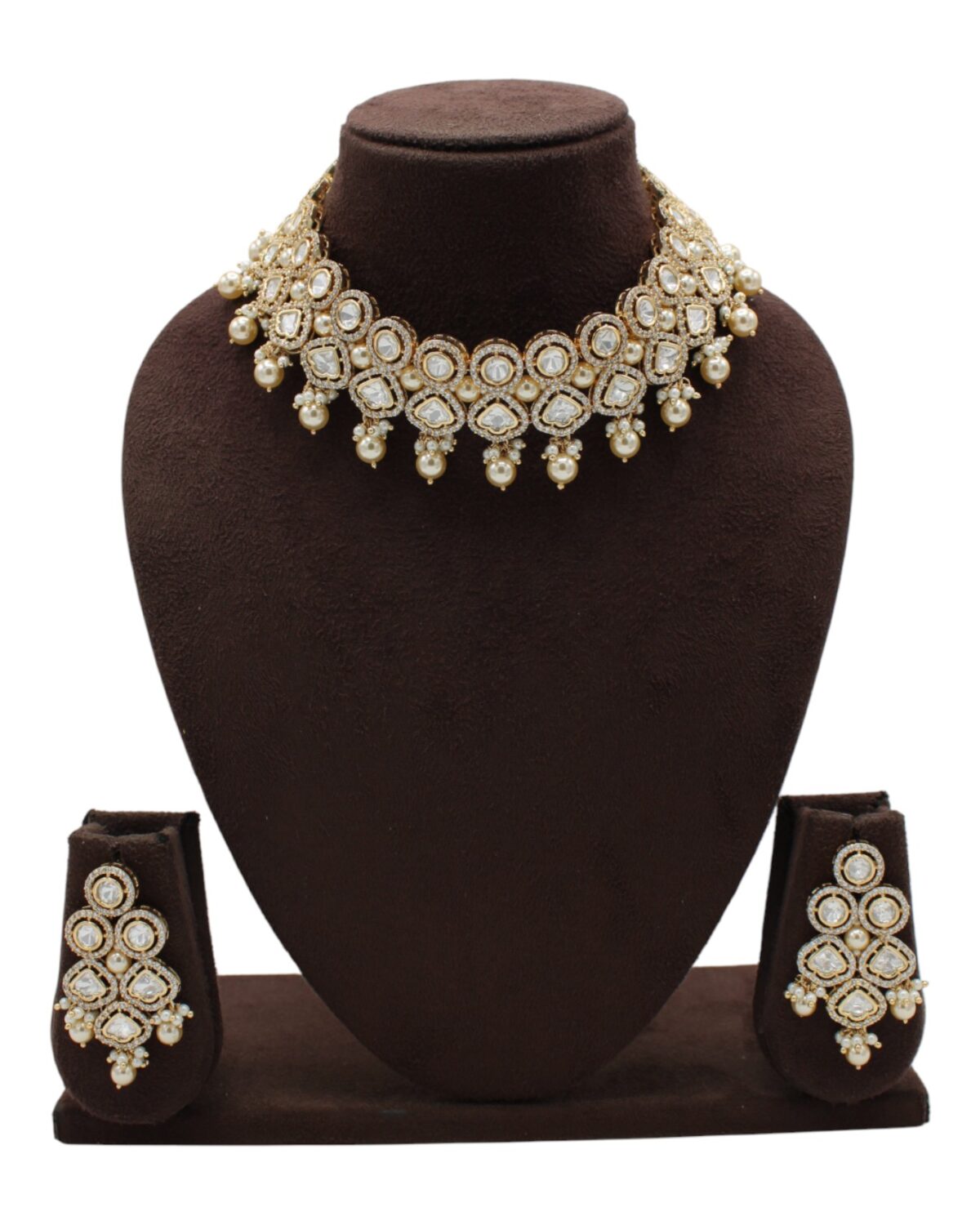 Elegant Gold and Diamond Necklace Set