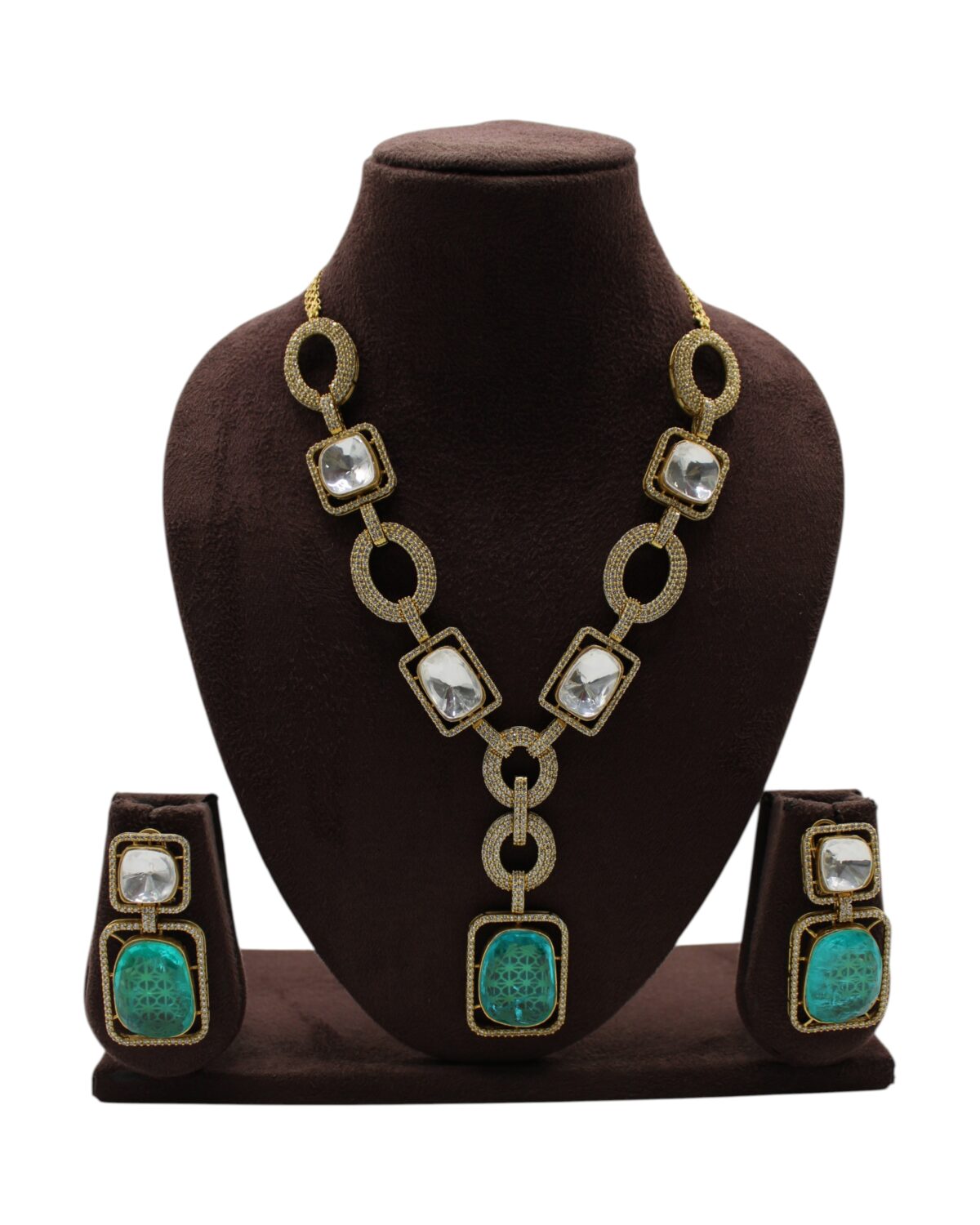 Elegant Gold and Gemstone Jewelry Set