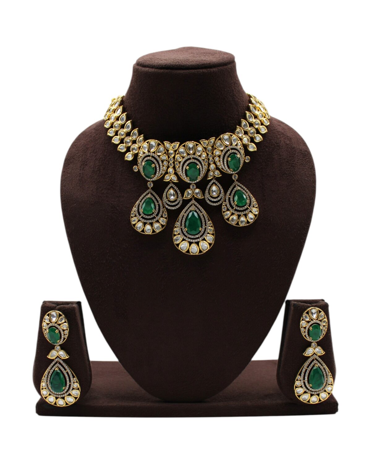 Elegant Green and Gold Jewelry Set