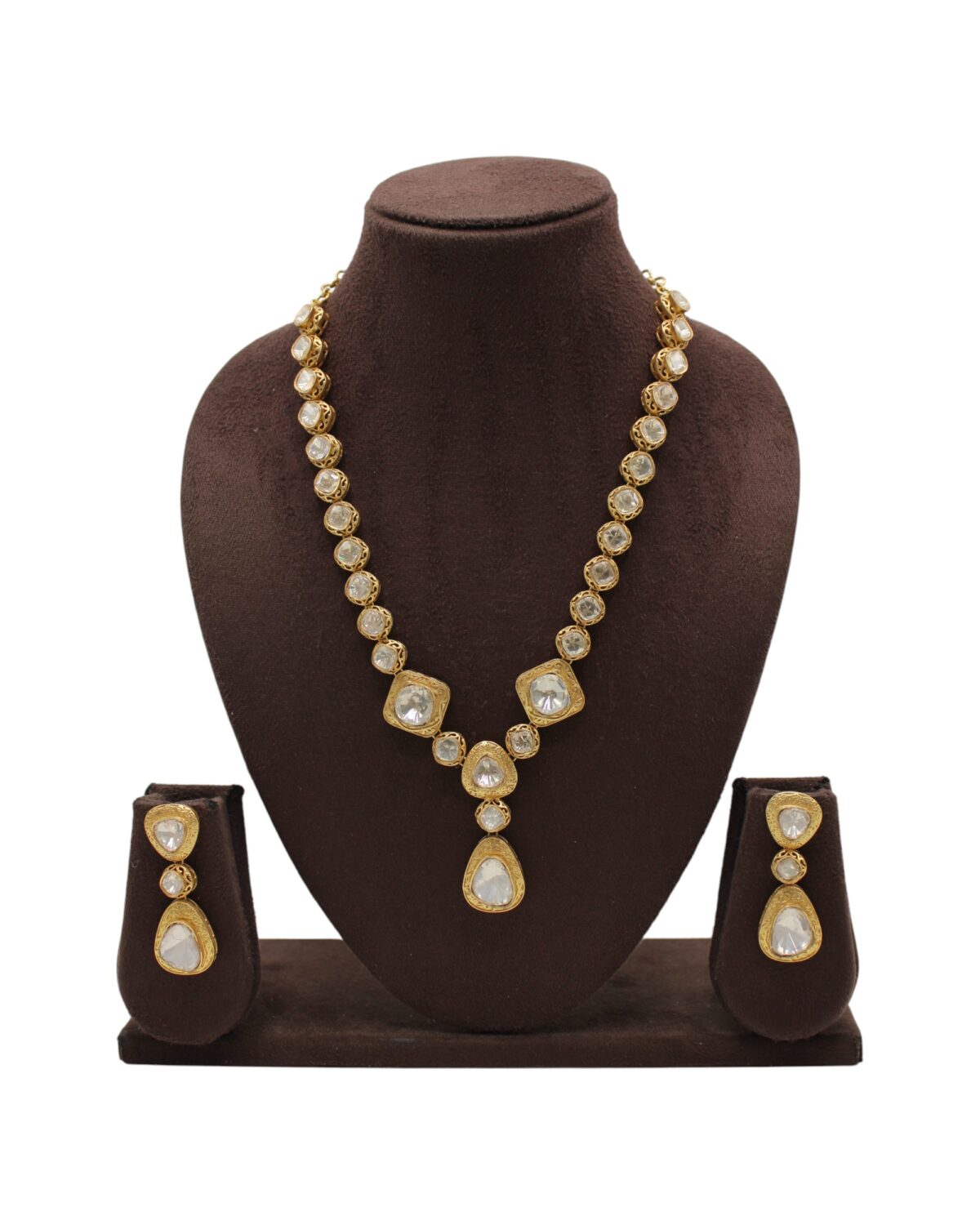 Elegant Gold and Diamond Jewelry Set