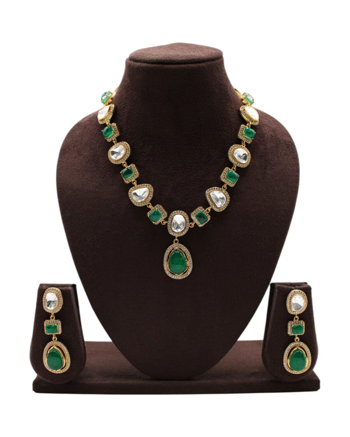 Elegant Green and Gold Jewelry Set