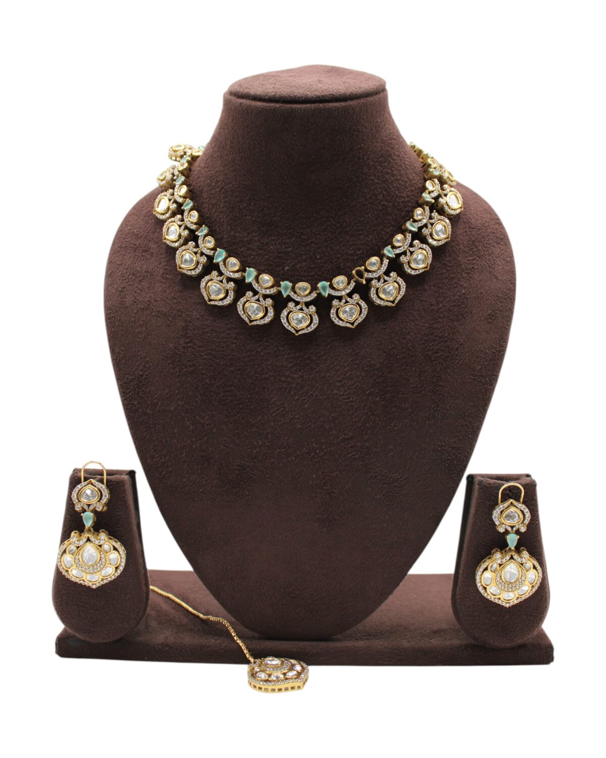 Elegant Gold and Gemstone Jewelry Set
