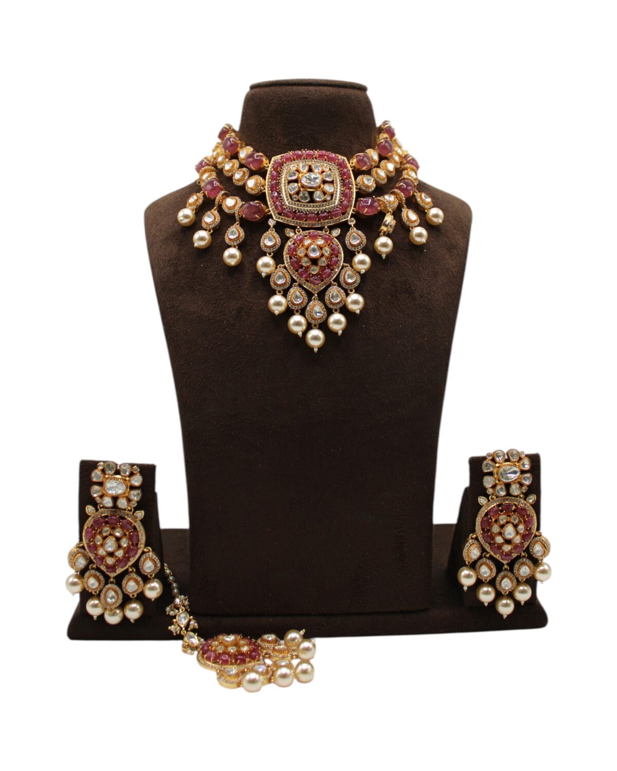 Elegant Traditional Indian Jewelry Set with Pearls and Gemstones