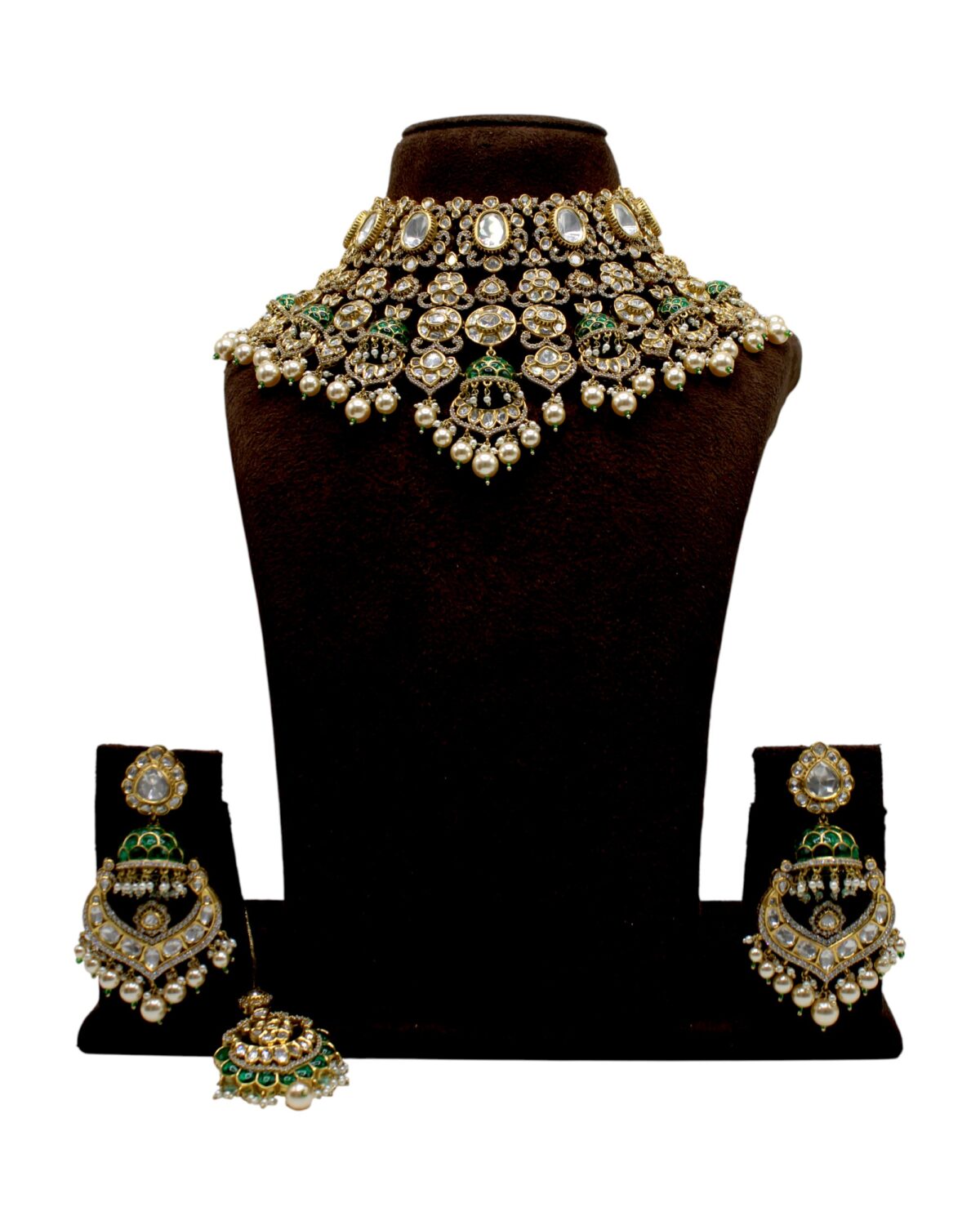 Elegant Traditional Indian Jewelry Set with Green and Gold Accents