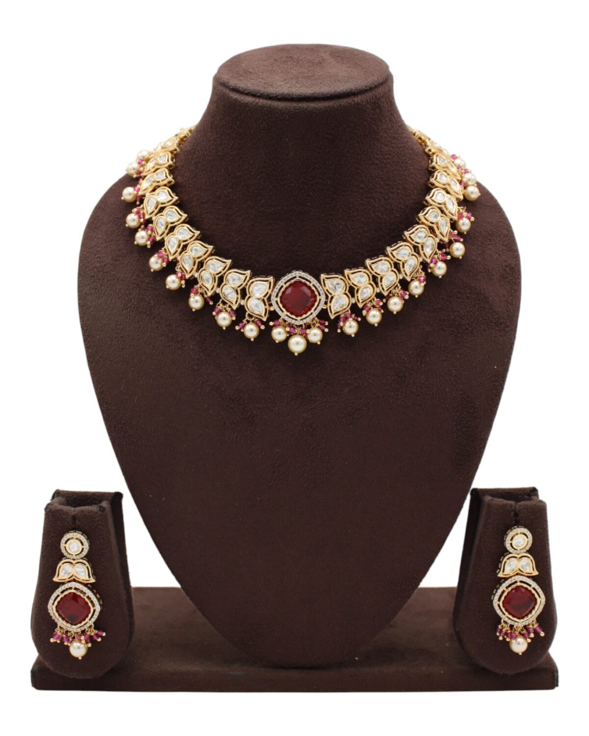 Elegant Traditional Gold and Ruby Jewelry Set