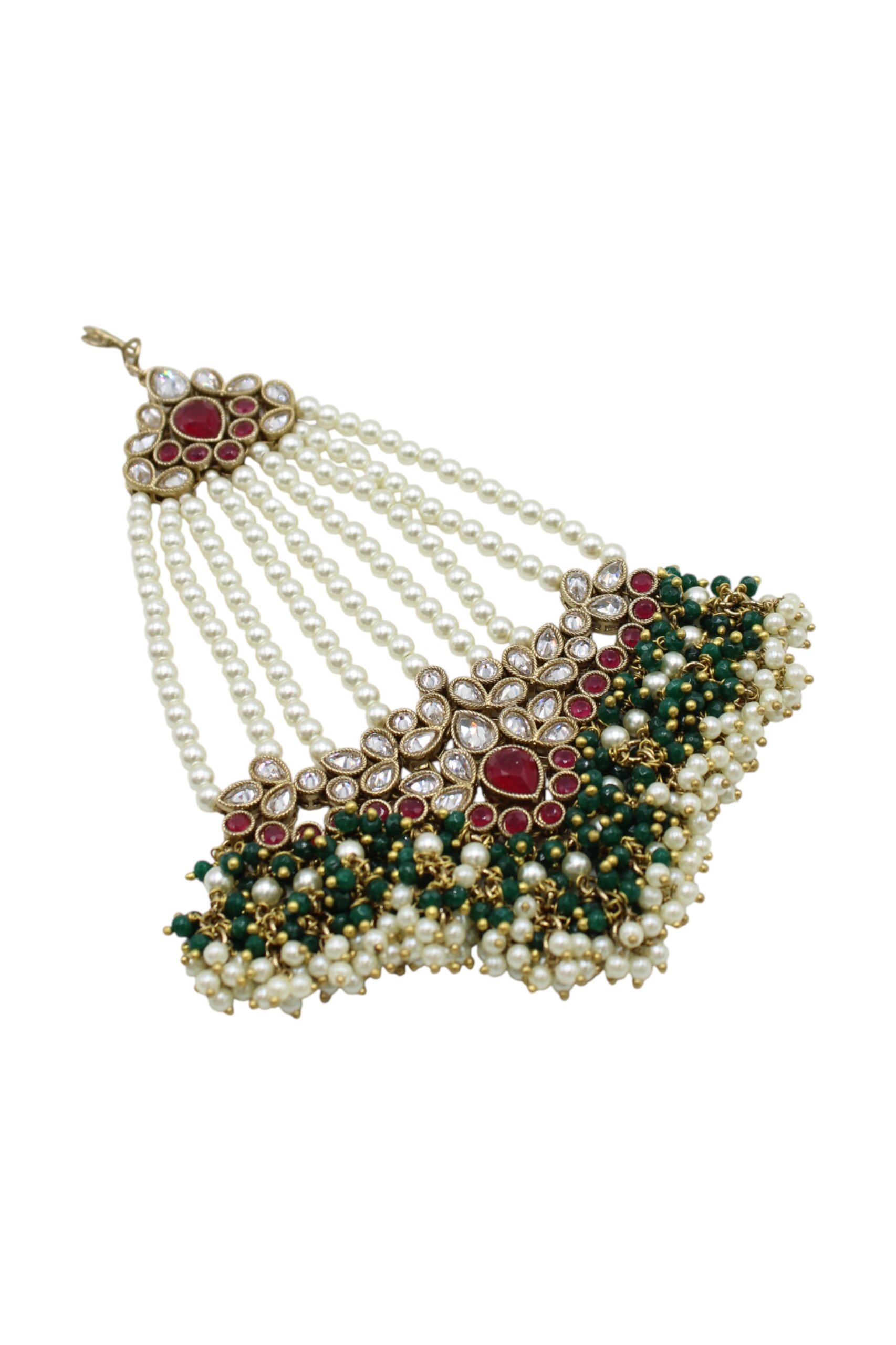 Elegant Traditional Indian Necklace with Pearls and Gemstones