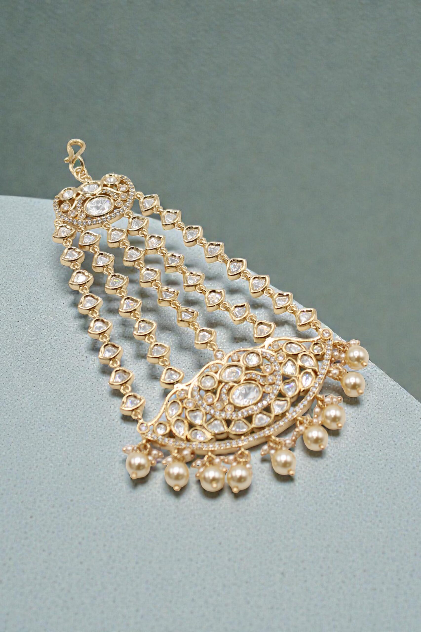 Elegant Gold and Pearl Chandelier Earring - Image 2