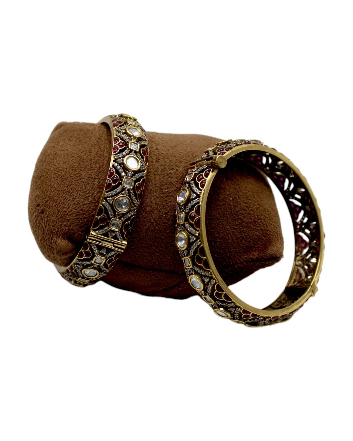 Elegant Antique-Style Bangles with Intricate Detailing