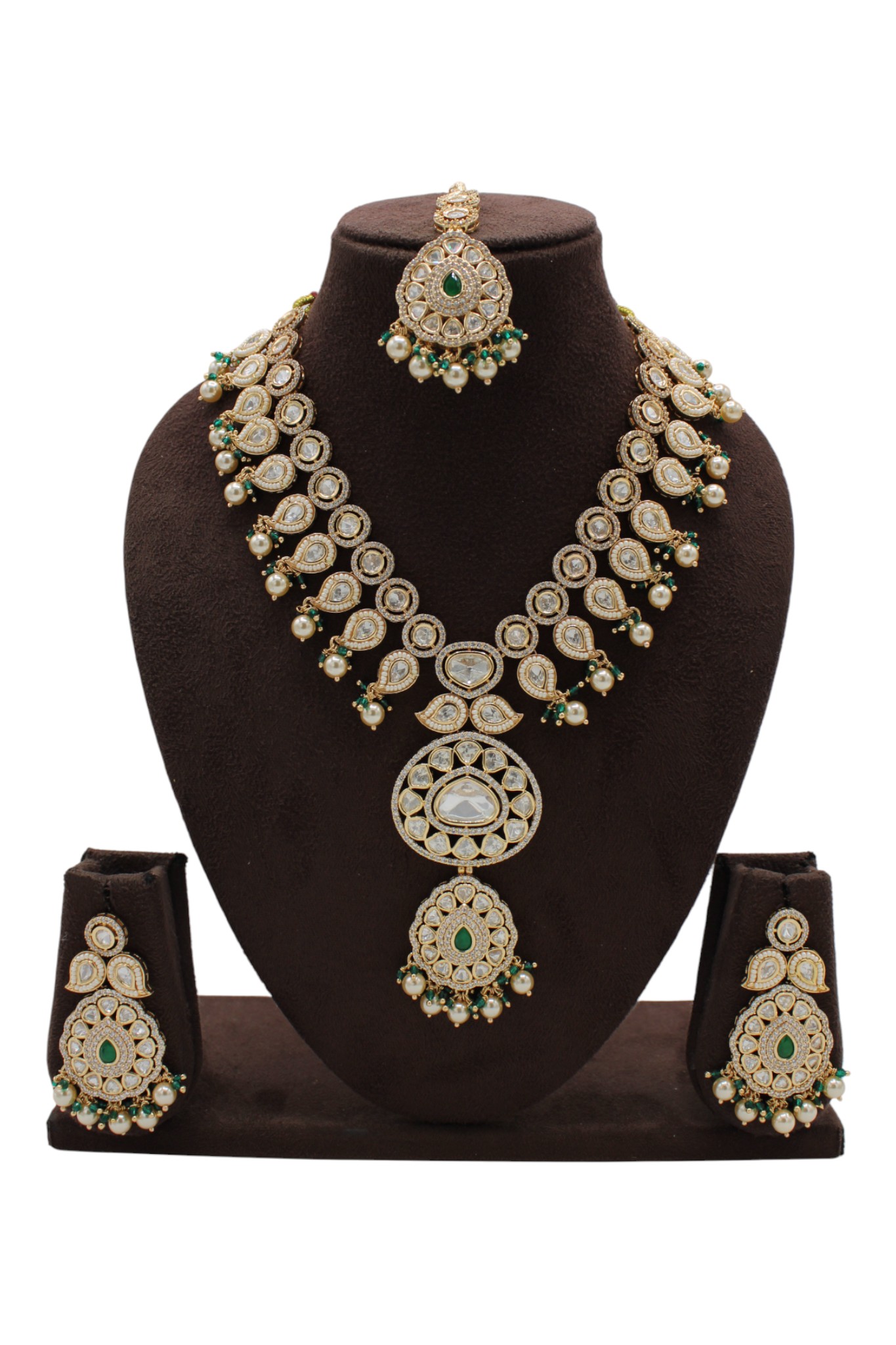Elegant Traditional Indian Jewelry Set with Emerald Accents