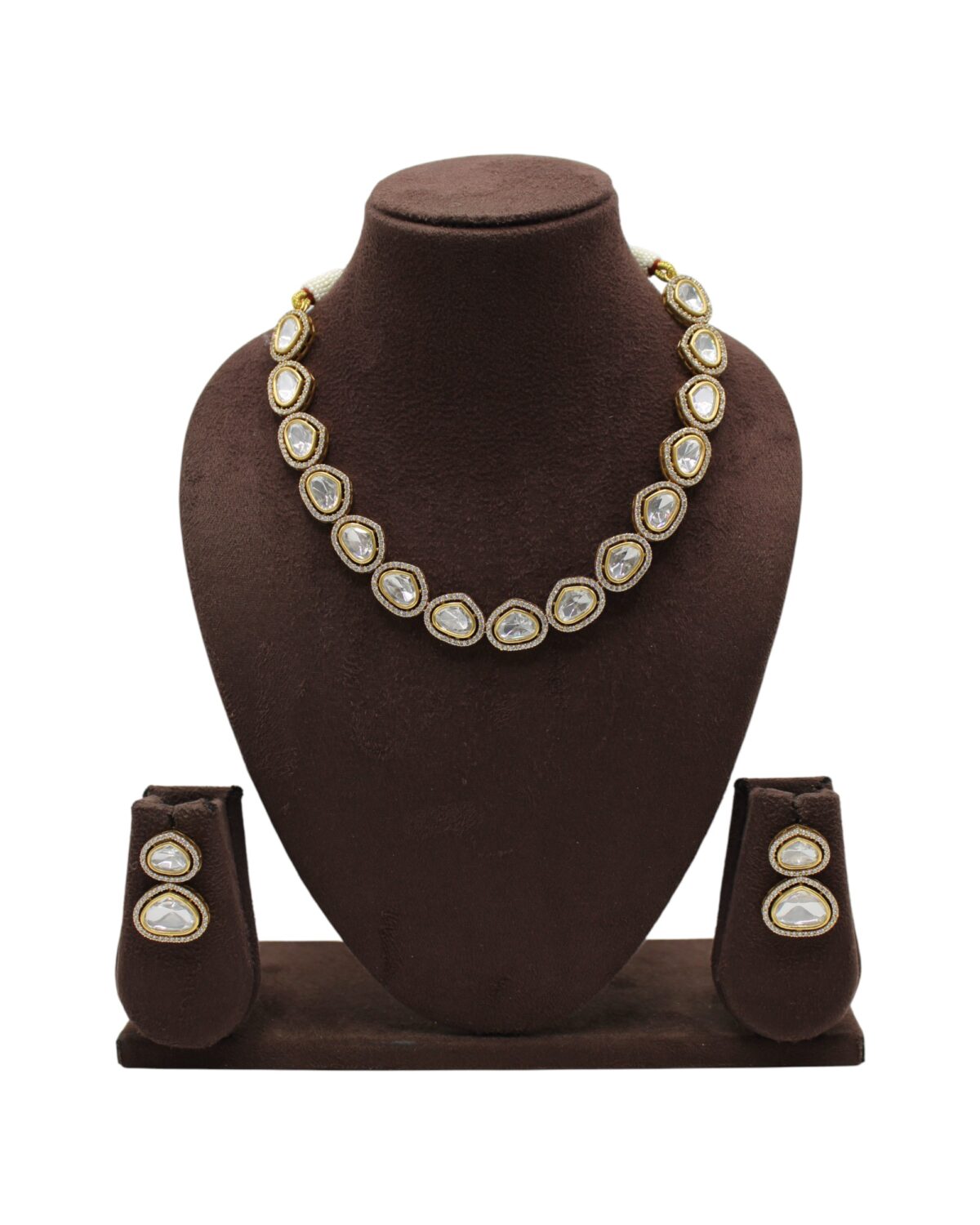 Elegant Gold and Diamond Necklace Set