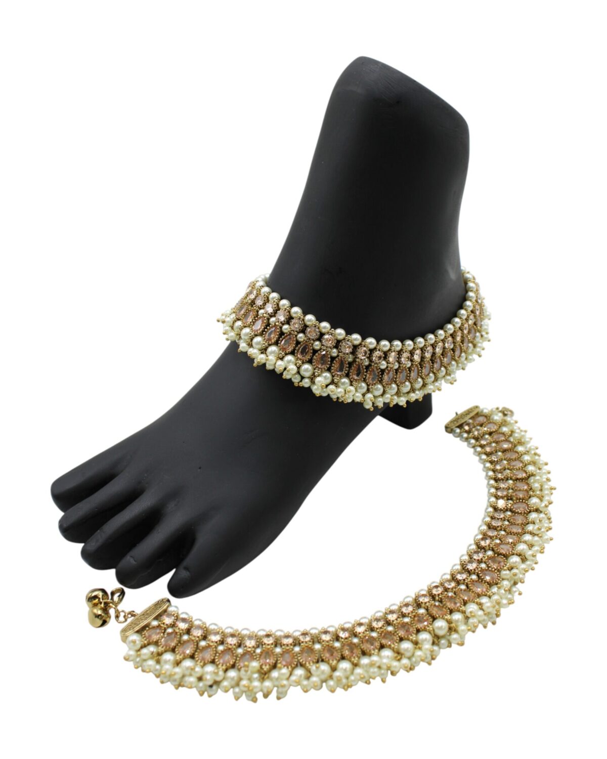Elegant Pearl and Gold Jewelry Set