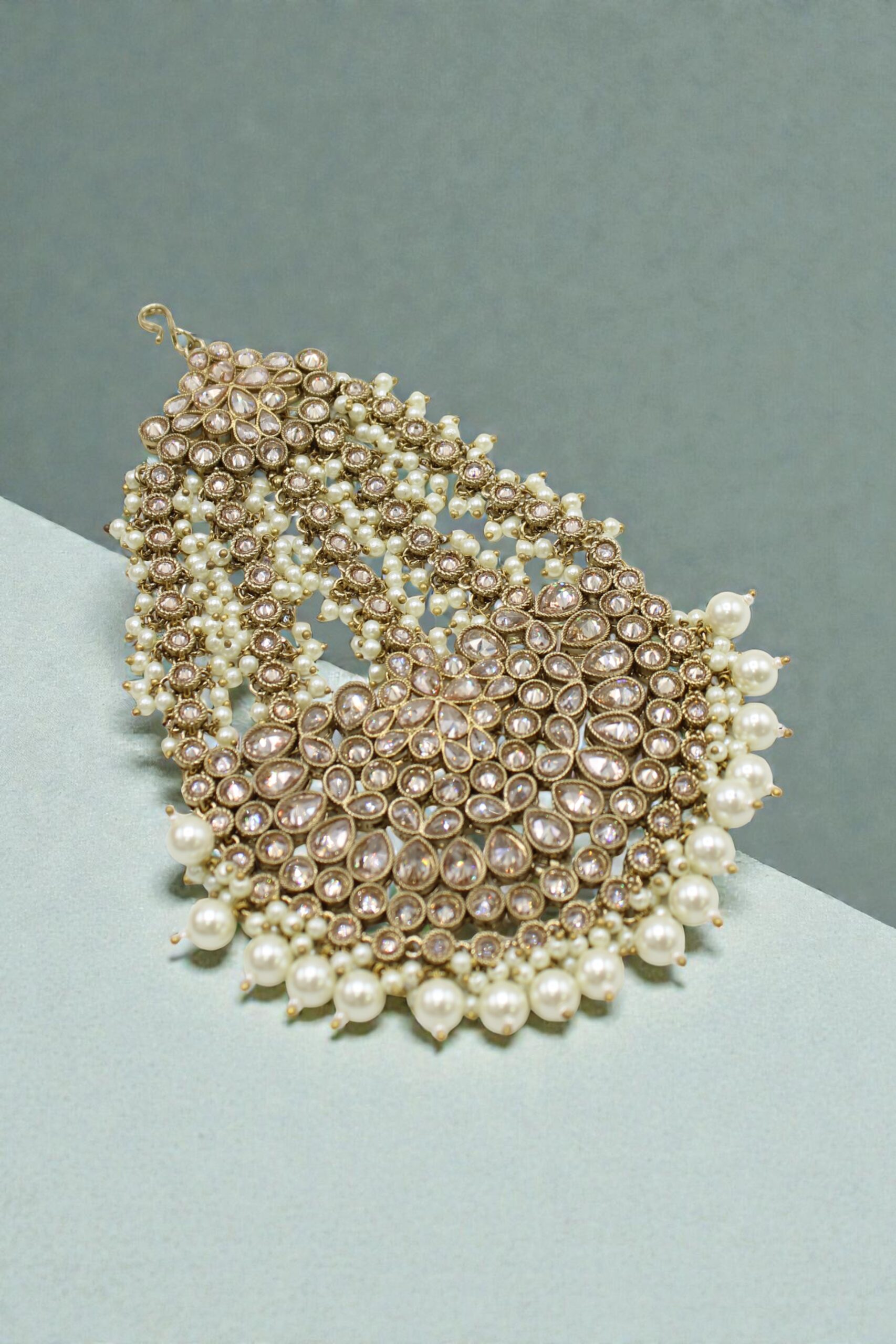 Elegant Pearl and Stone-Studded Earring - Image 2
